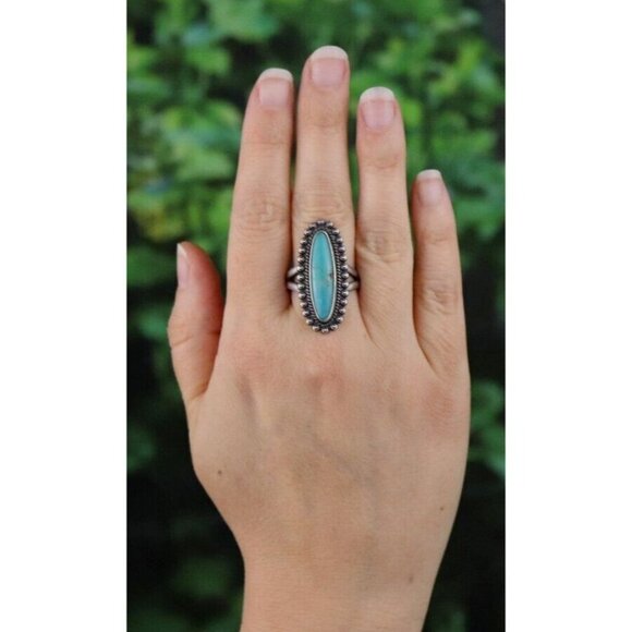 Sterling Silver Natural Turquoise Ring Size 8 1/2 - Picture 2 of 7